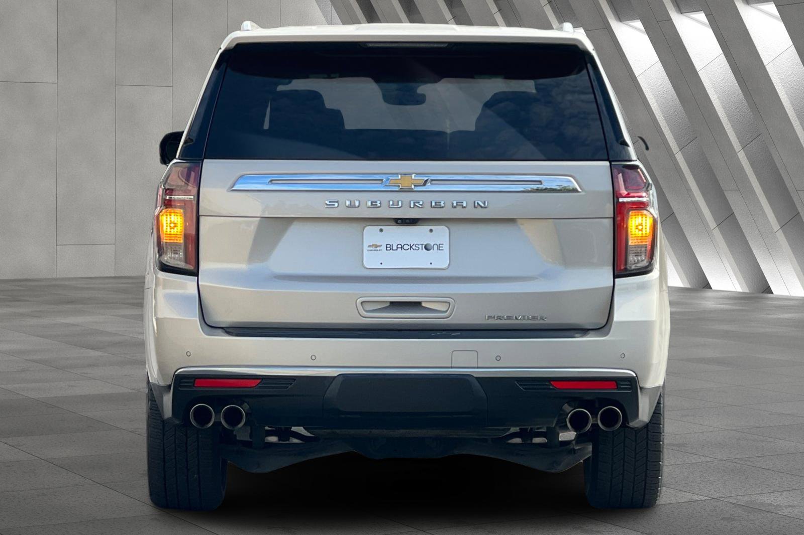 2021 Chevrolet Suburban Premier photo 4