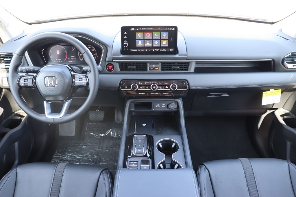 2025 Honda Pilot Touring photo 18