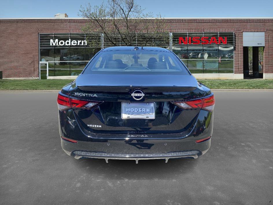 2025 Nissan Sentra SV photo 3
