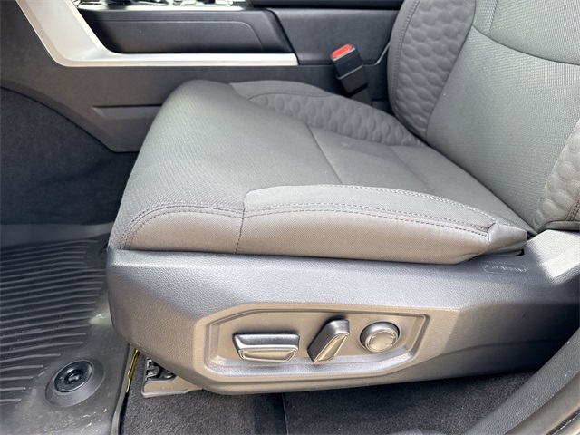 2025 Toyota Tundra SR5 photo 11