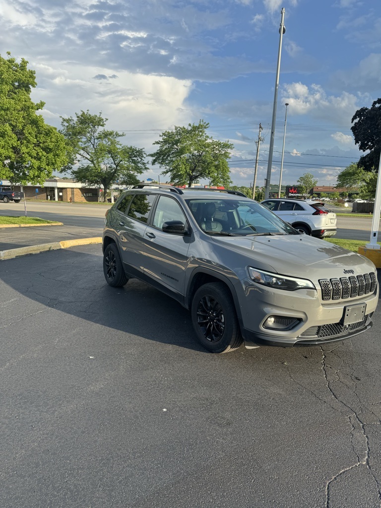 PreOwned 2023 Jeep Cherokee Altitude 4D Sport Utility in Joliet XP170