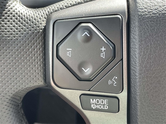 2022 Toyota Tacoma TRD Off-Road photo 18