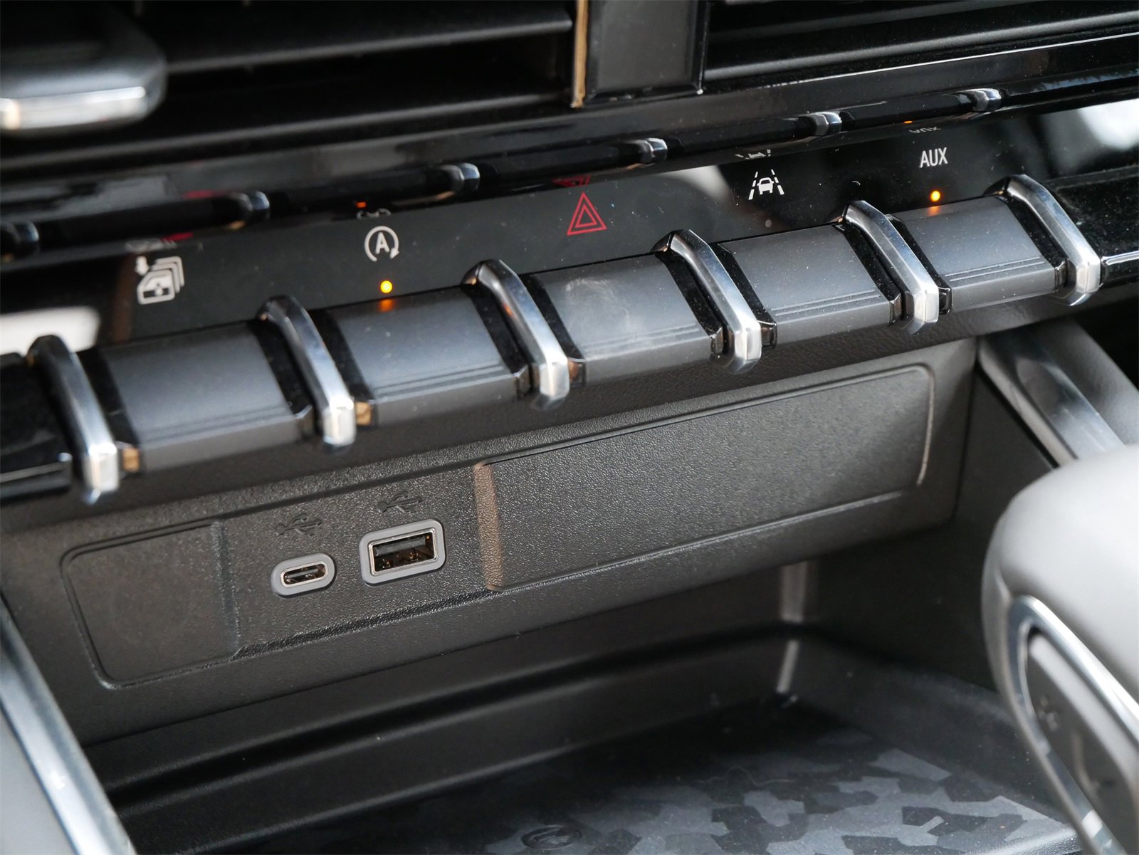 2026 Gmc Canyon AT4 photo 10
