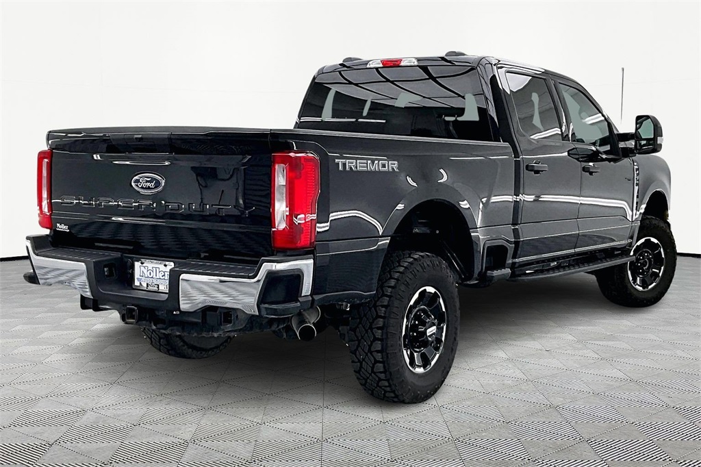 Used 2025 Ford F-350 Super Duty XLT with VIN 1FT8W3BN0SED21585 for sale in Kansas City