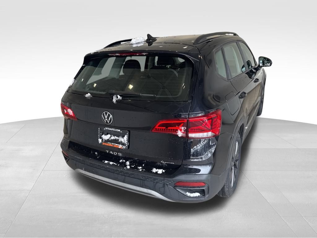 2022 Volkswagen Taos S photo 4
