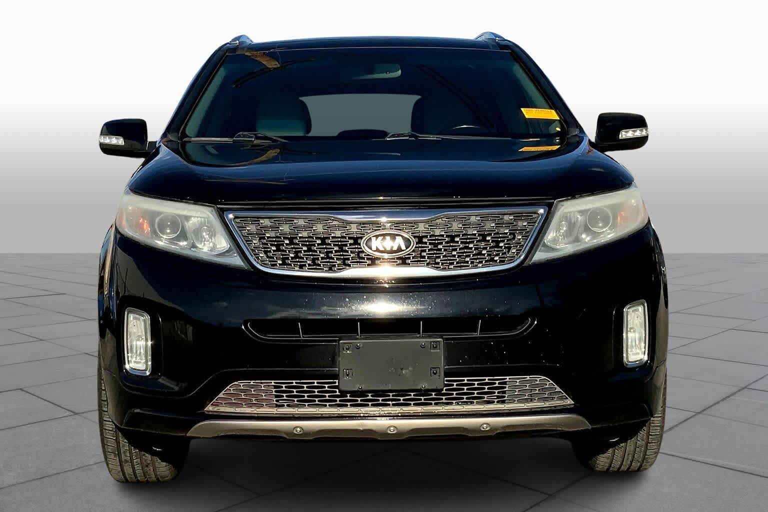 2015 Kia Sorento SX photo 2