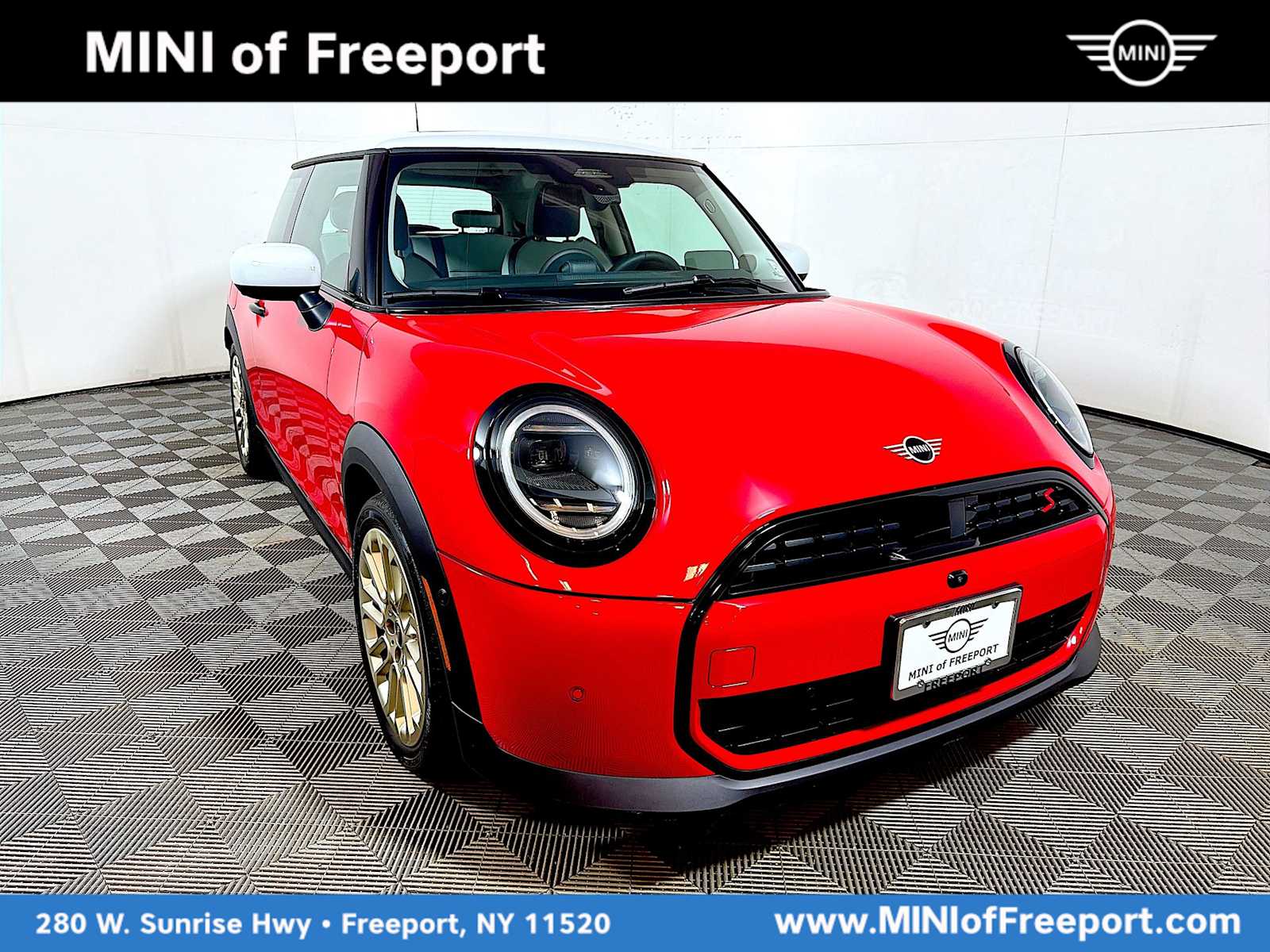 2025 MINI Hardtop 2 Door S's photo