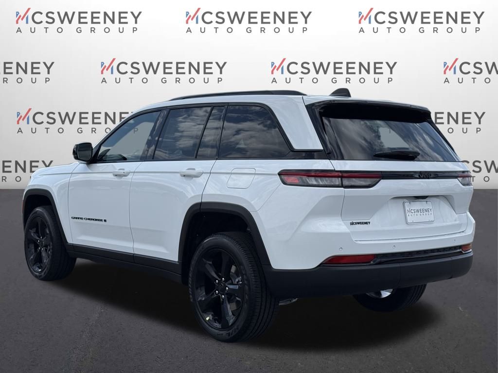 2025 Jeep Grand Cherokee Altitude X photo 3