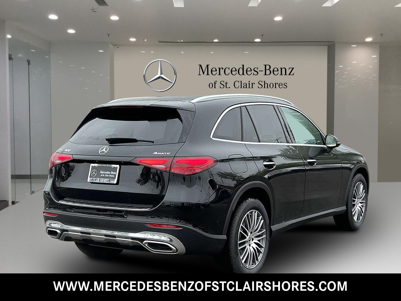 2025 Mercedes Benz GLC 300 4MATIC photo 4