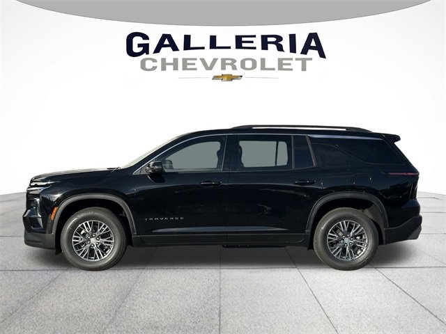 2026 Chevrolet Traverse photo 2
