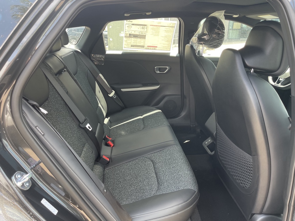 2025 Kia K4 GT-Line photo 14