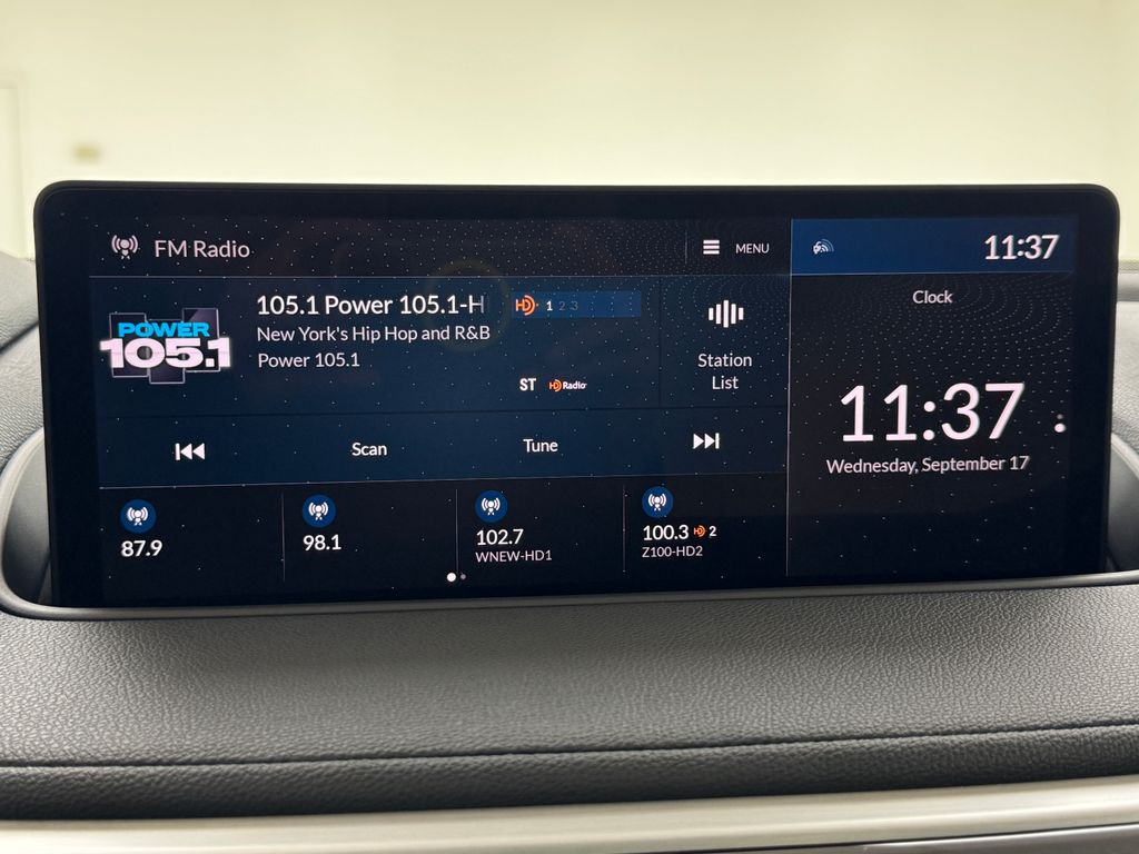 2023 Acura MDX SH-AWD photo 18