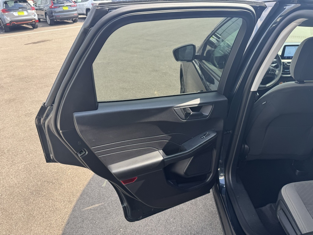 2022 Ford Escape SE Sport photo 15