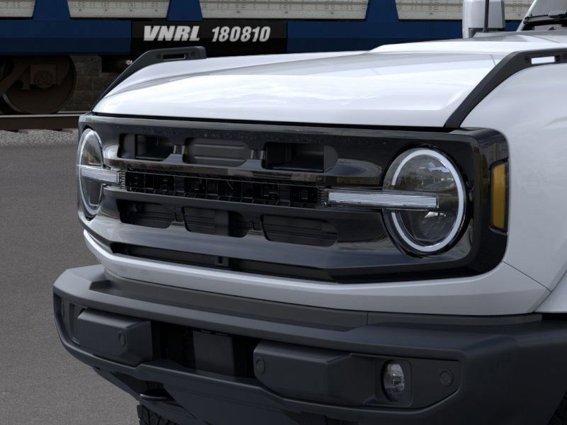 2025 Ford Bronco Outer Banks photo 17