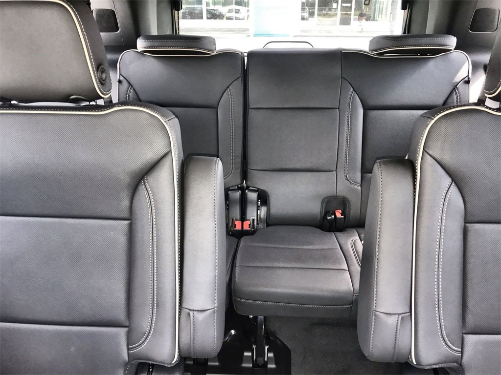 2025 Chevrolet Tahoe Premier photo 22