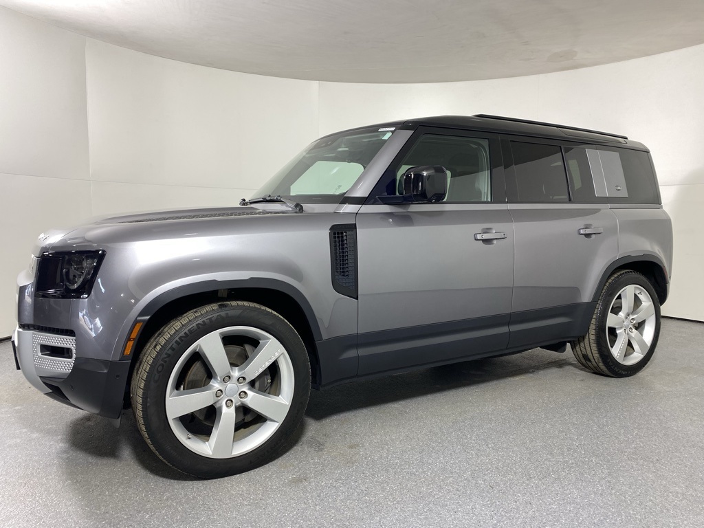 2020 Land Rover Defender HSE's photo