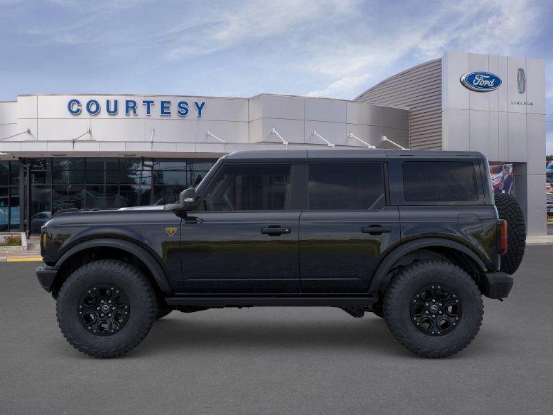 2025 Ford Bronco Badlands photo 2