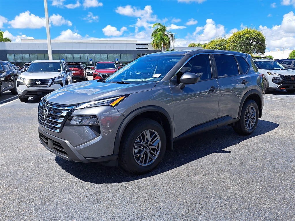2026 Nissan Rogue S photo 4