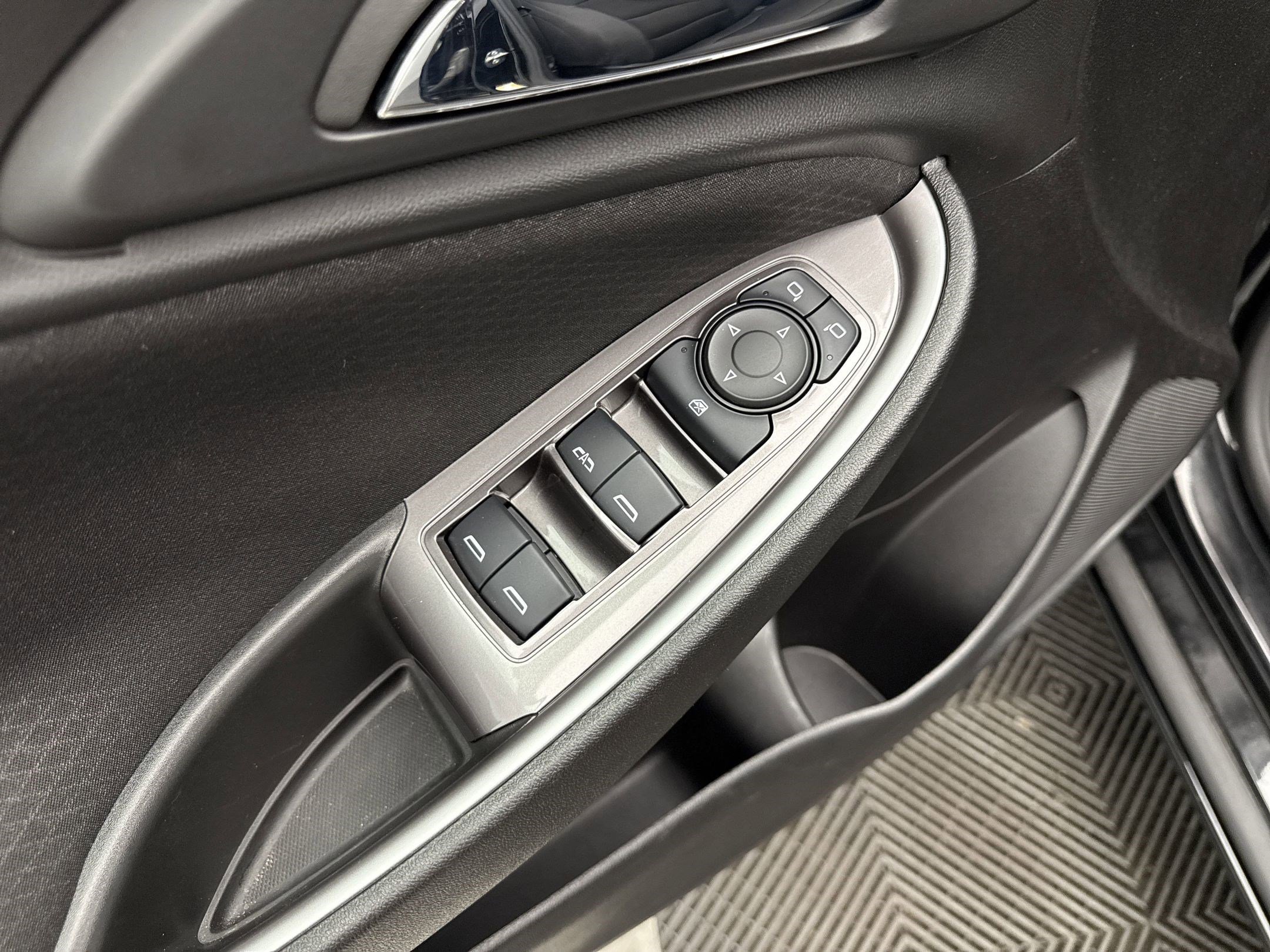 2023 Chevrolet Malibu 1LT photo 34
