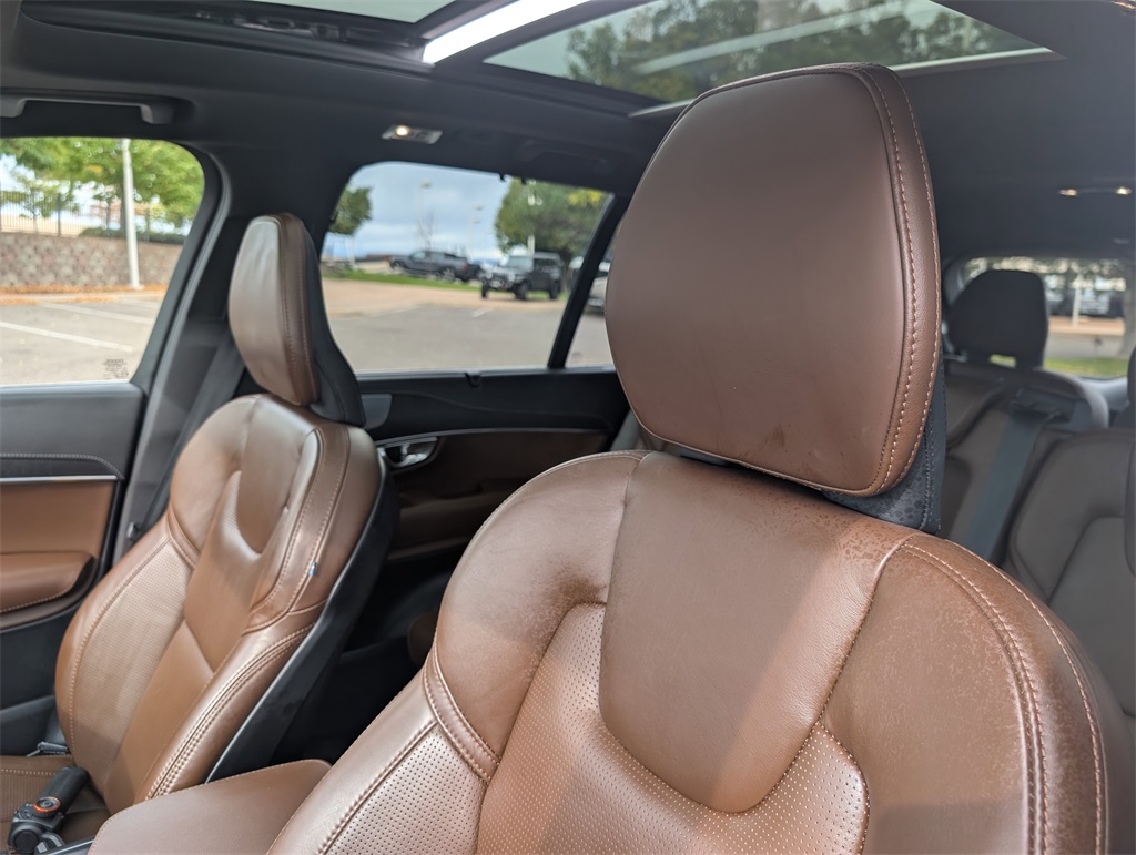 2022 Volvo XC90 Recharge T8 Inscription photo 11