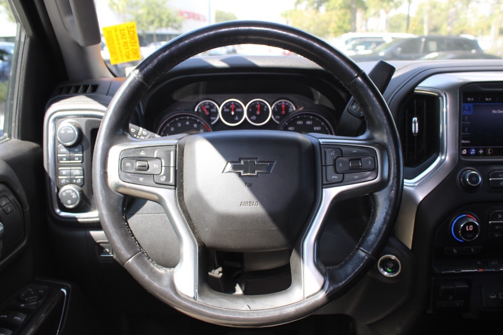 2020 Chevrolet Silverado 1500 RST photo 14