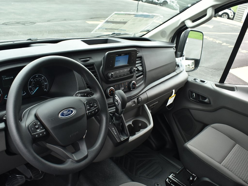 2025 Ford Transit Cargo Van photo 4
