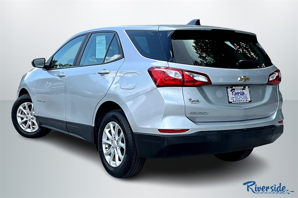2020 Chevrolet Equinox LS photo 4