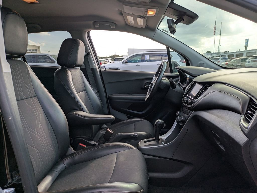 2021 Chevrolet Trax LT photo 22
