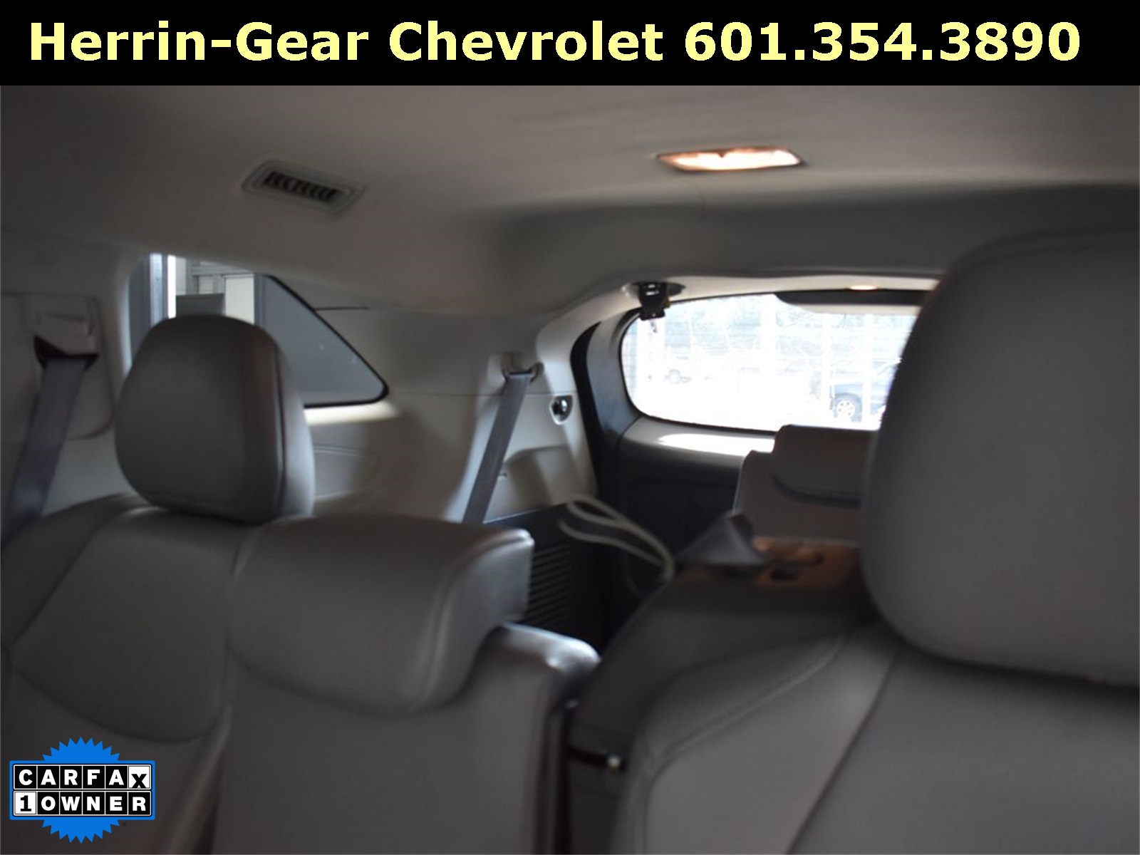 2023 Toyota Sienna XLE photo 16