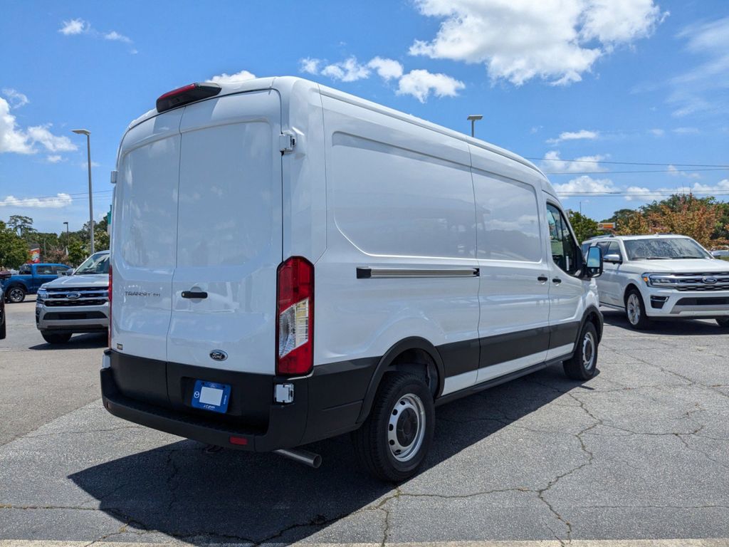 2025 Ford Transit photo 4