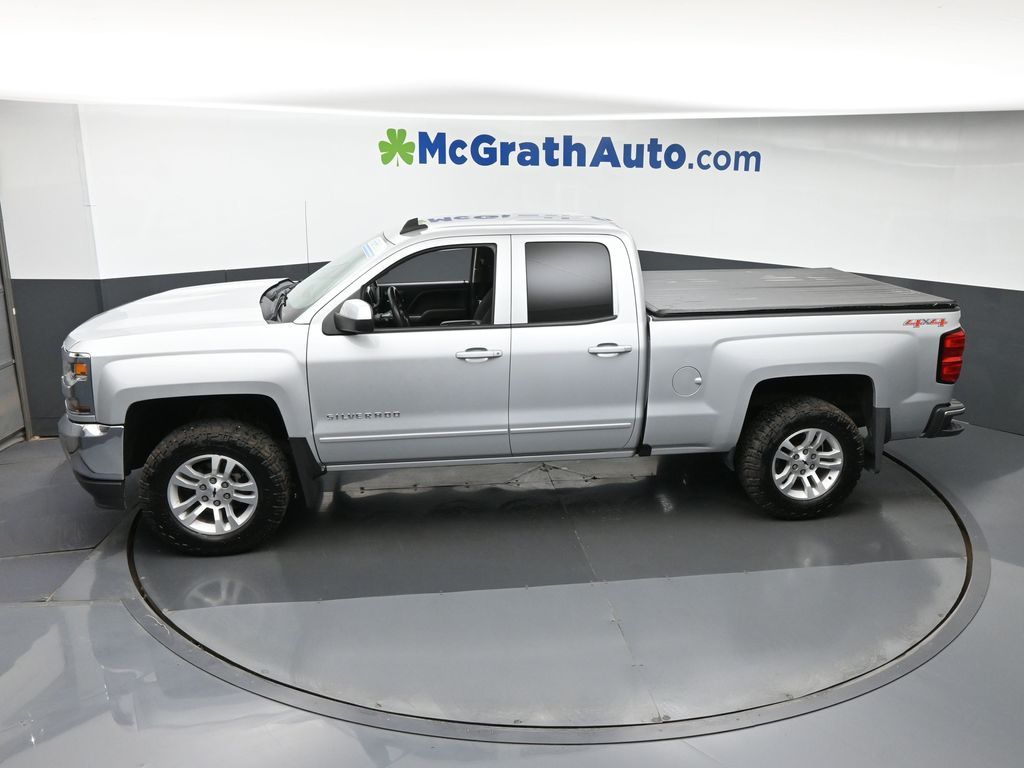 2017 Chevrolet Silverado 1500 LT photo 15