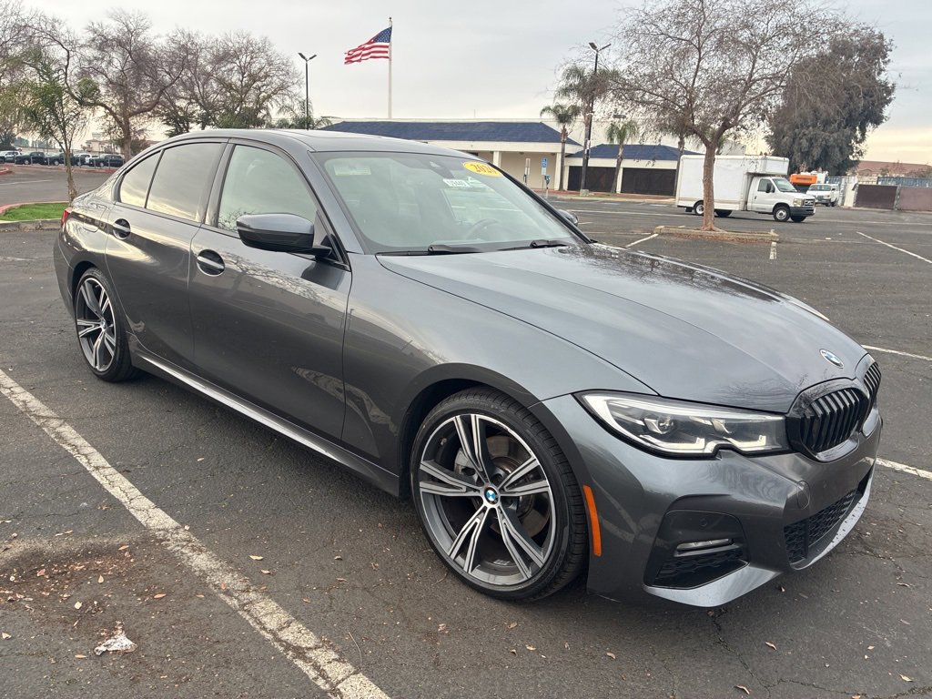 2020 BMW 3 Series 330i's photo