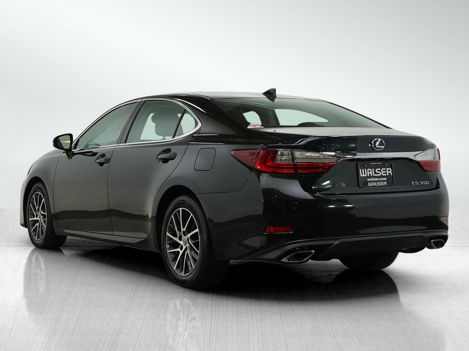 2016 Lexus ES 350 photo 3