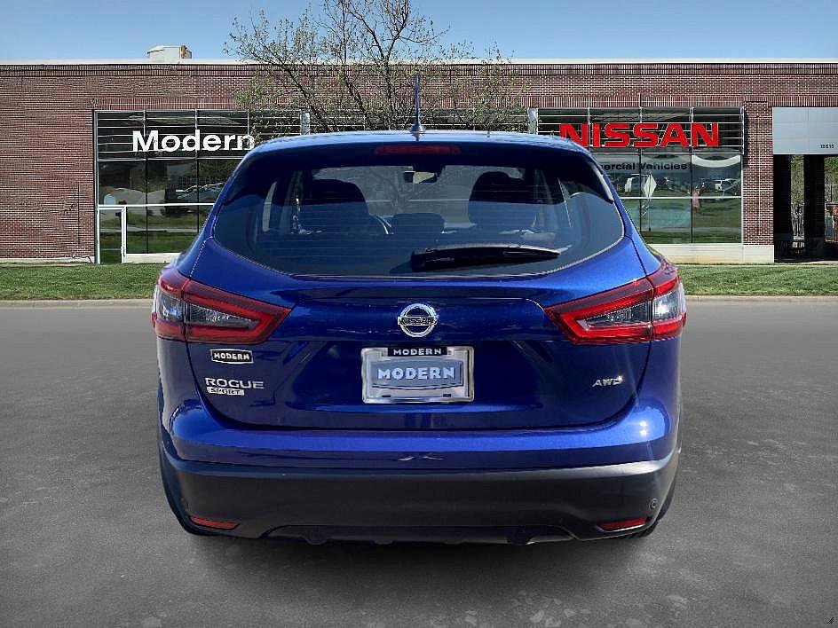 2021 Nissan Rogue Sport S photo 3