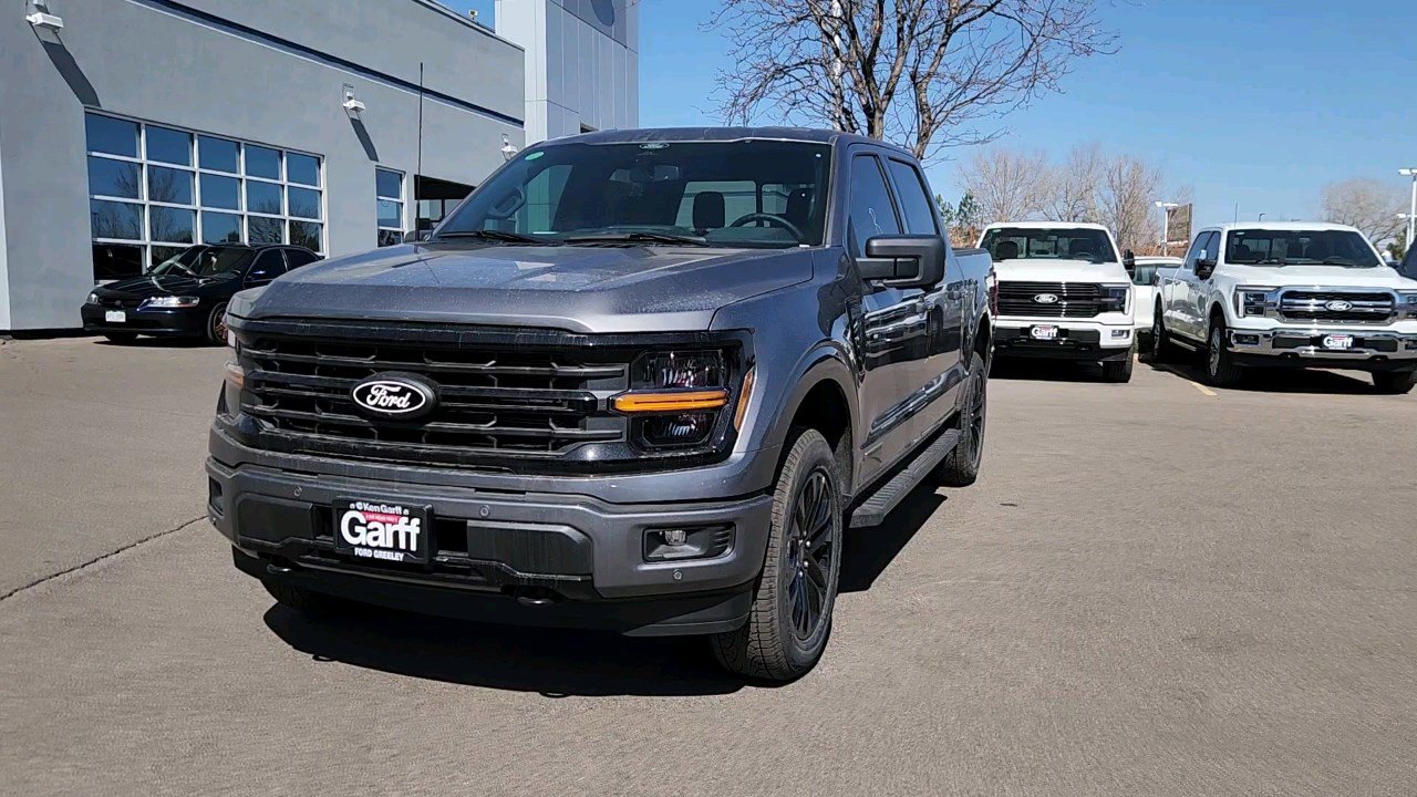 2025 Ford F-150 XLT photo 2