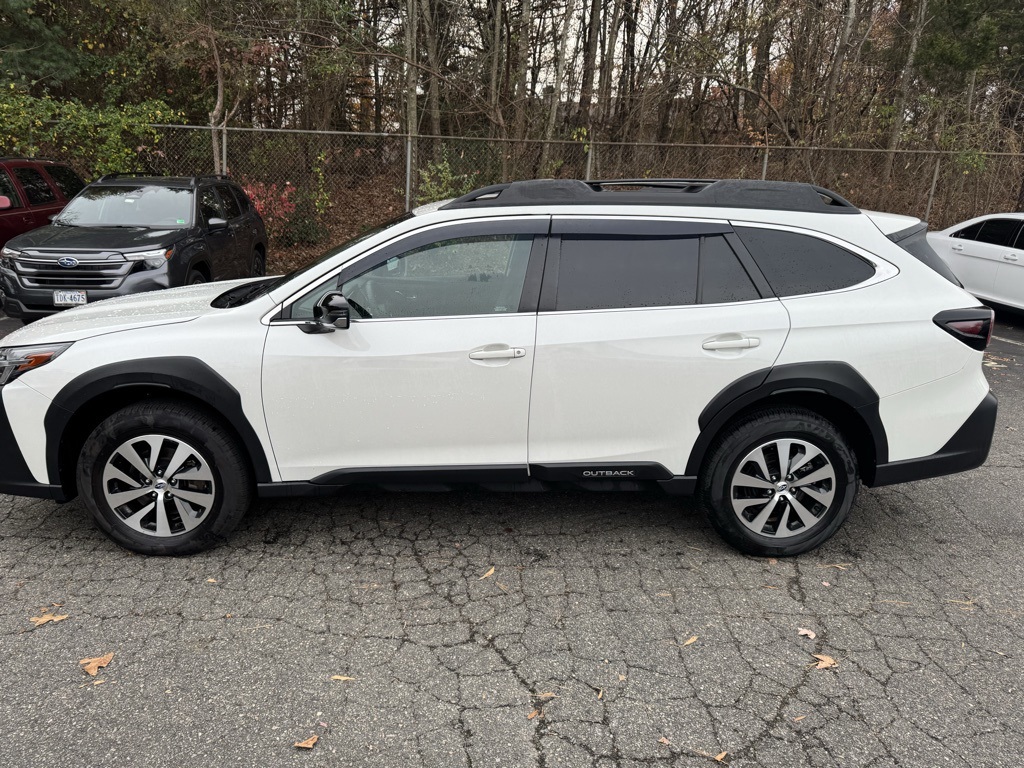 2024 Subaru Outback Premium photo 3