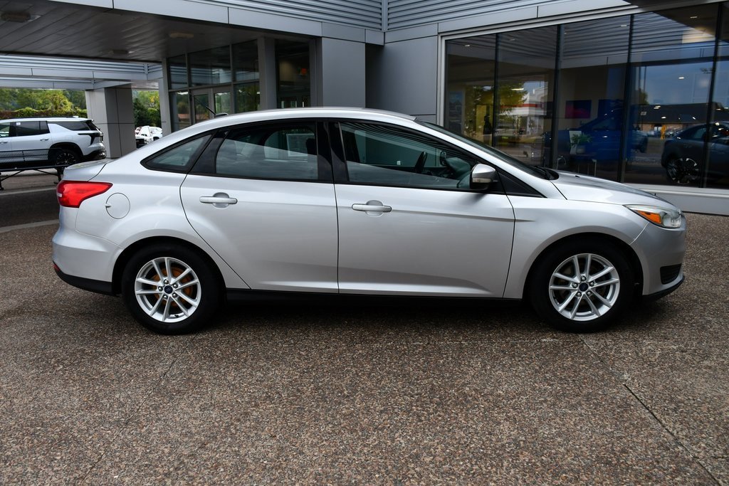2015 Ford Focus SE photo 8