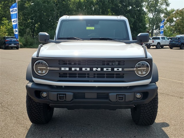 2024 Ford Bronco Black Diamond photo 9