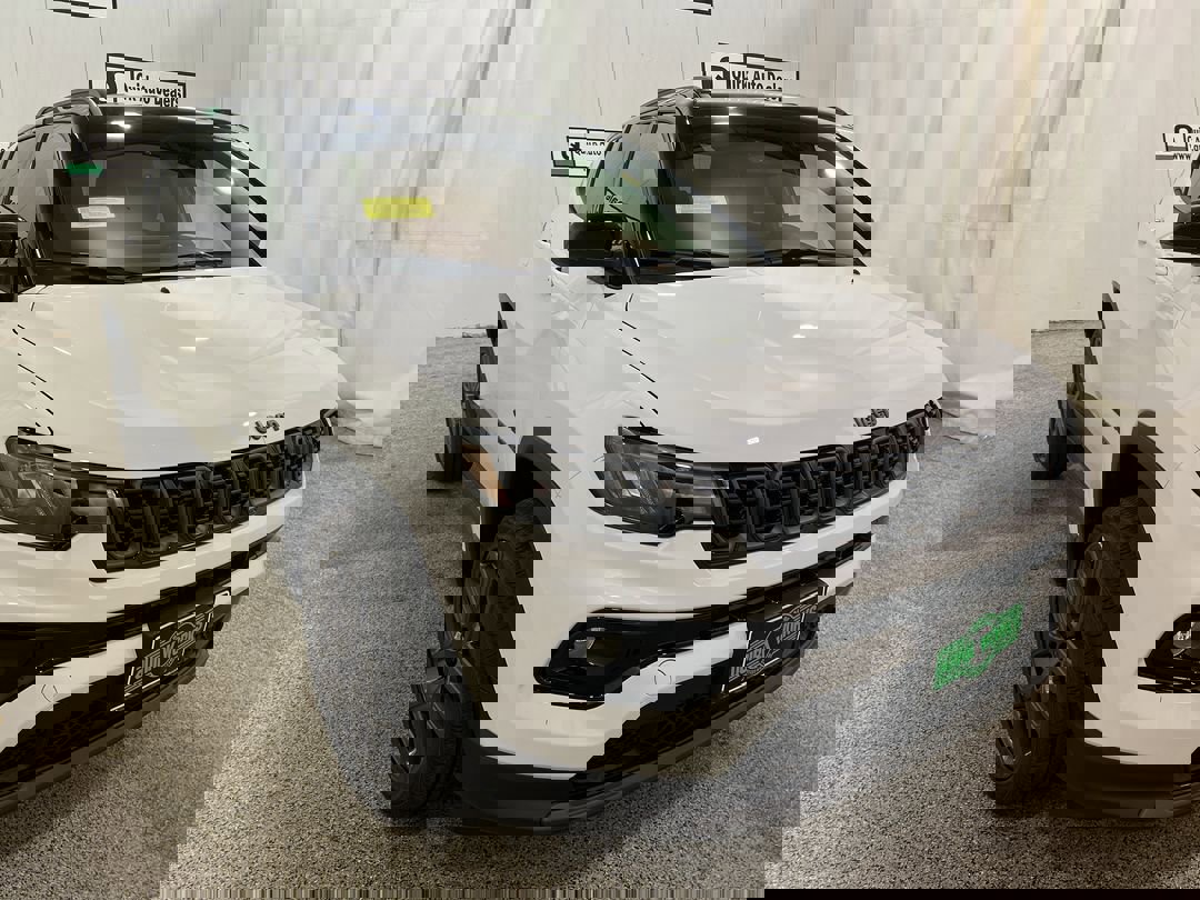 2026 Jeep Compass Limited Altitude's photo