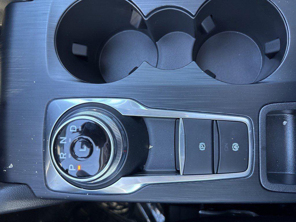 2025 Ford Escape Plug-In Hybrid photo 31