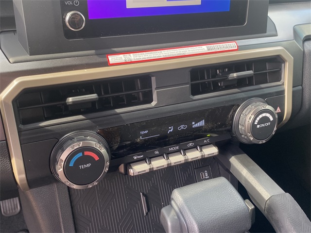 2025 Toyota Tacoma SR5 4x4 Double Cab photo 23