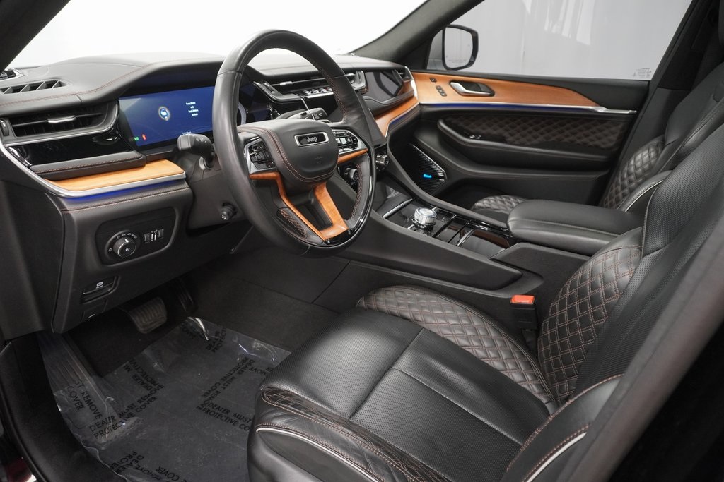 2022 Jeep Grand Cherokee Summit Reserve photo 14