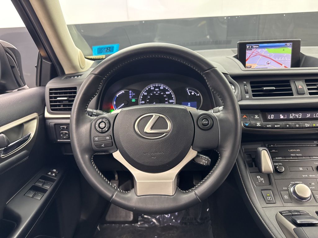2014 Lexus CT 200h photo 8