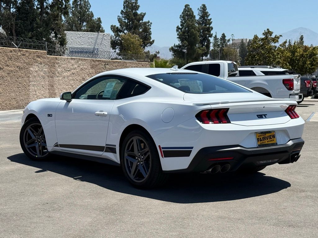 2025 Ford Mustang GT Premium photo 4