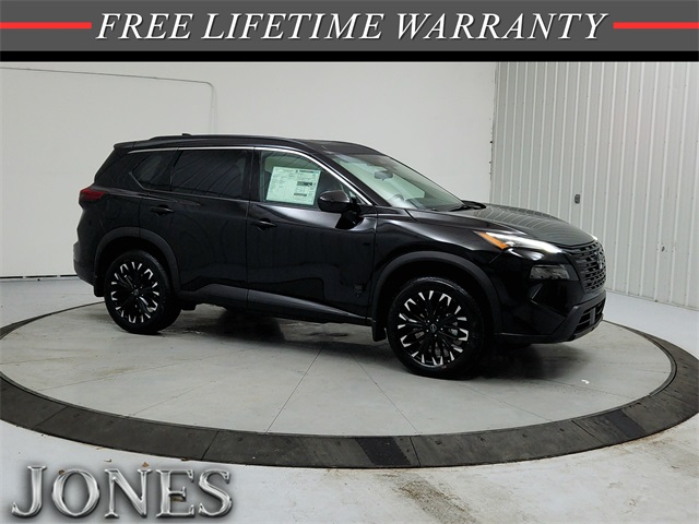 2026 Nissan Rogue Dark Armor's photo