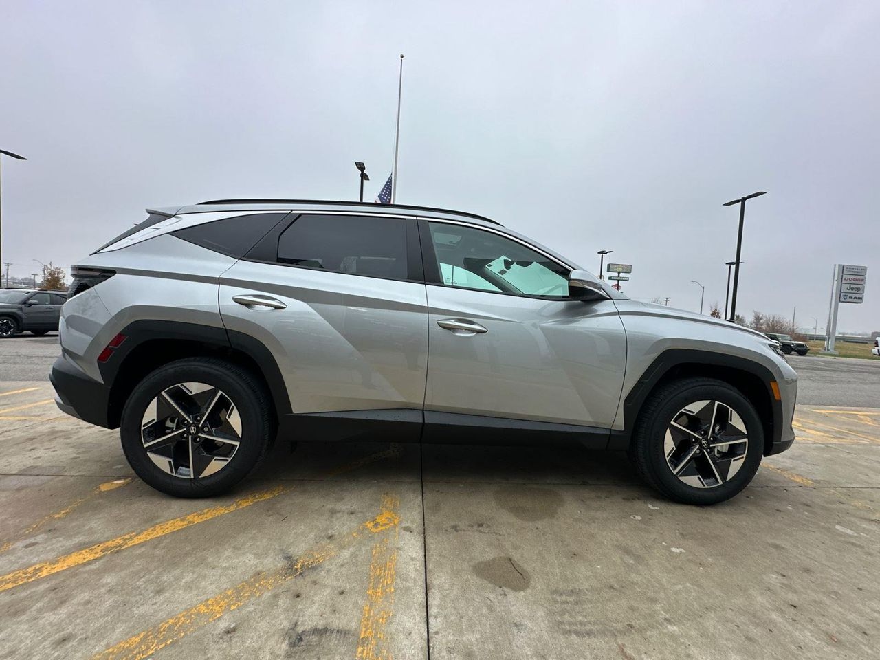 2025 Hyundai Tucson SEL Convenience photo 2