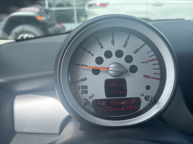 2010 Mini Cooper Hardtop Base photo 5