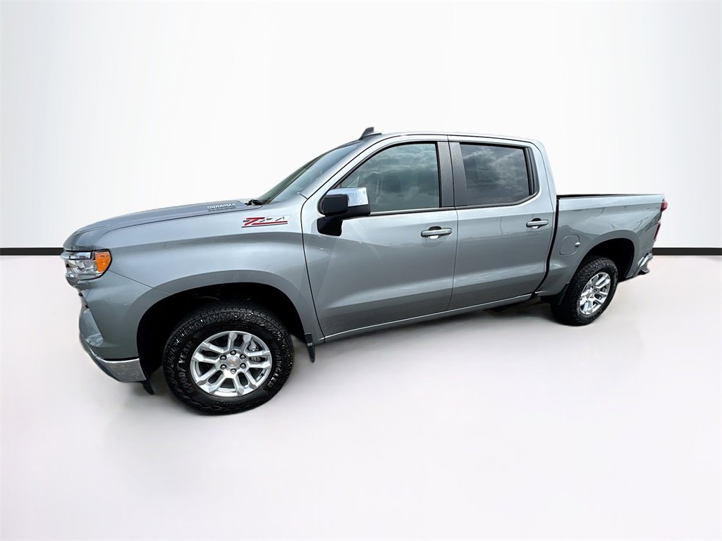 2025 Chevrolet Silverado 1500 LT photo 3