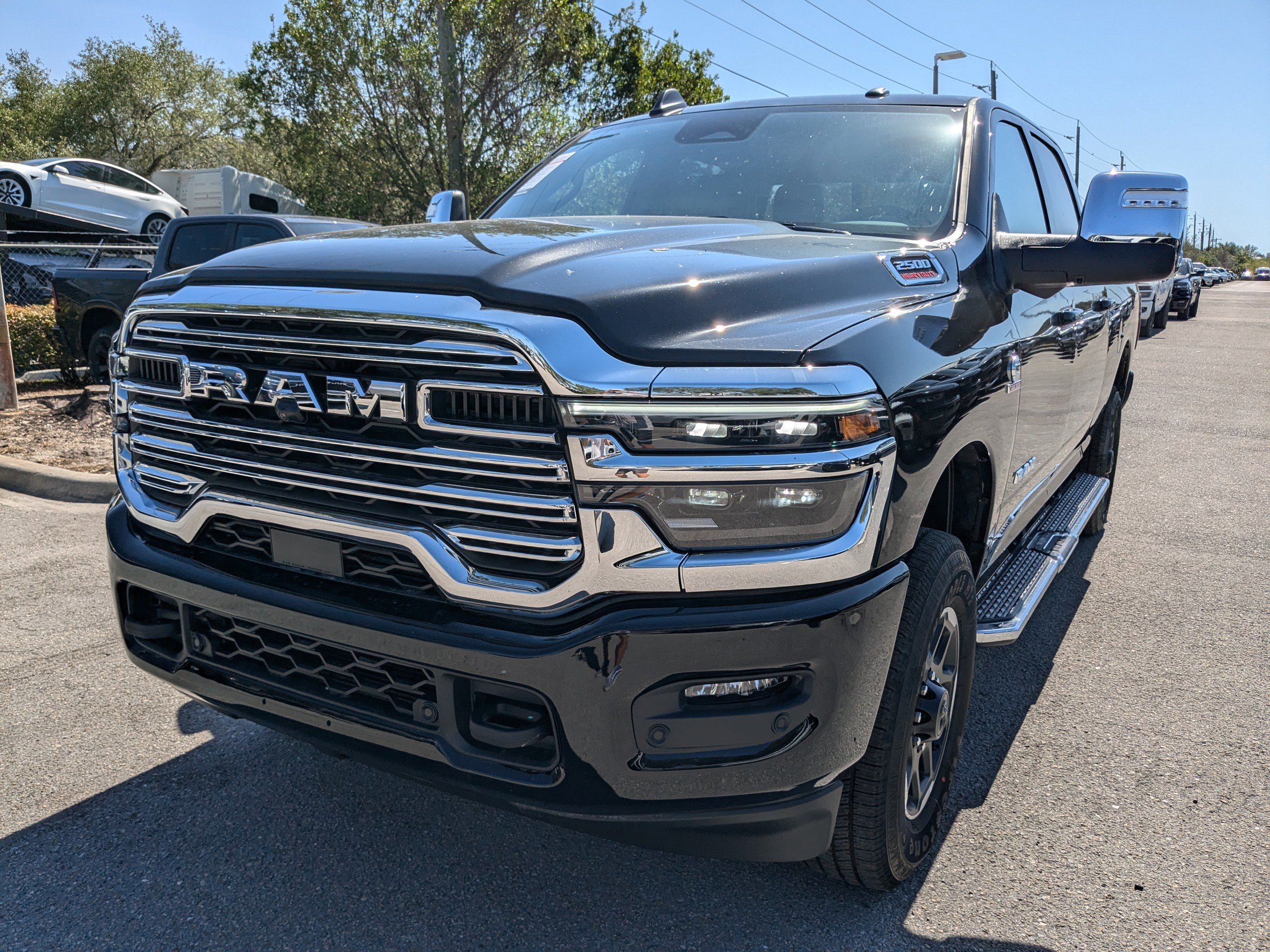 2025 Ram 2500 Laramie photo 7