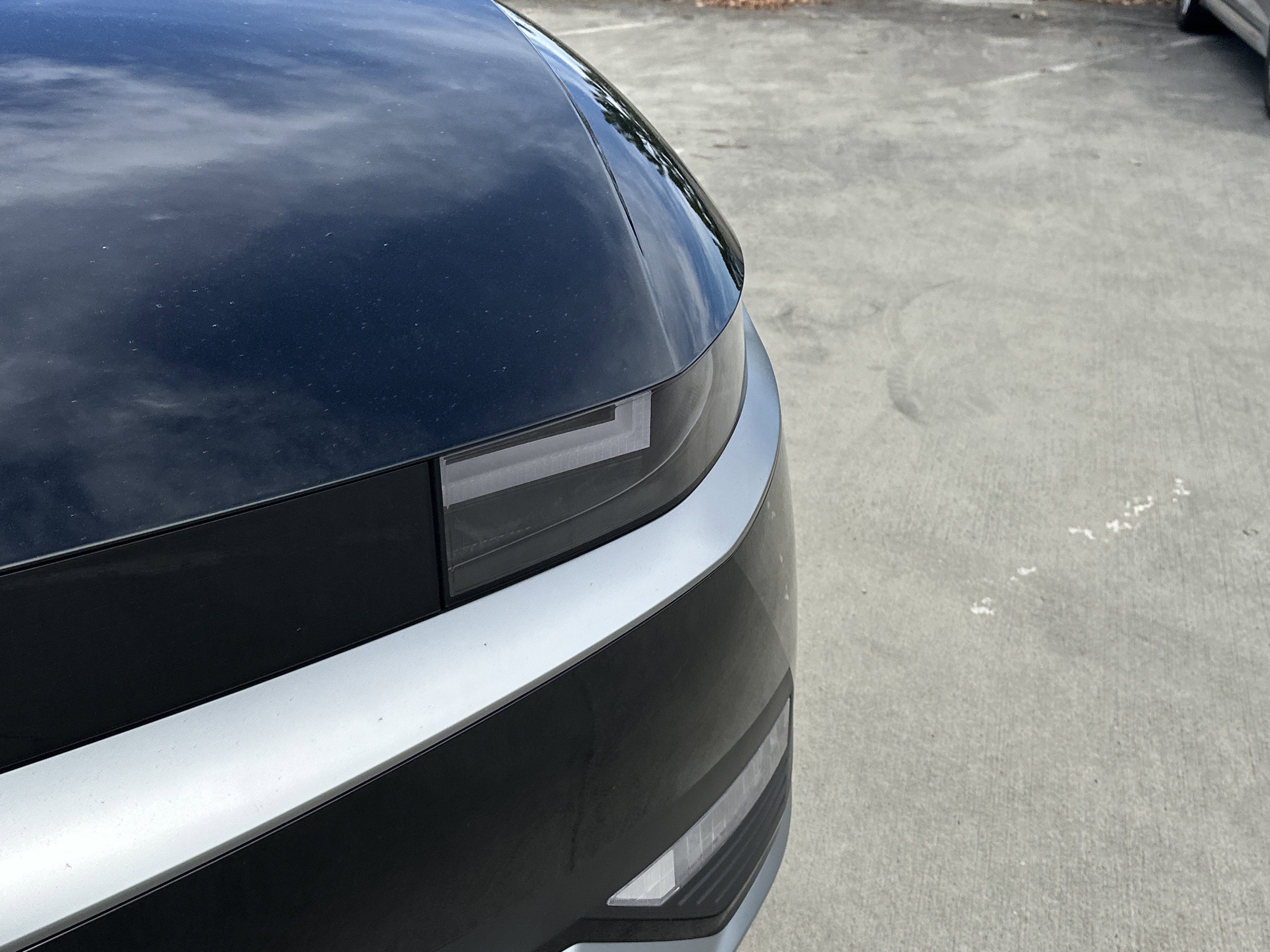 2024 Hyundai Ioniq 5 SE photo 3